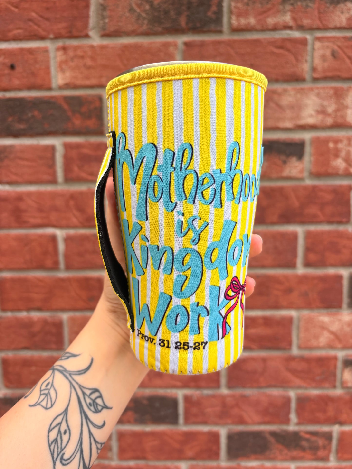 MOTHERHOOD IS KINGDOM WORK YELLOW STRIPE | TEA SIZED 32oz